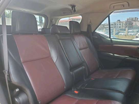 Toyota fortuner image 5