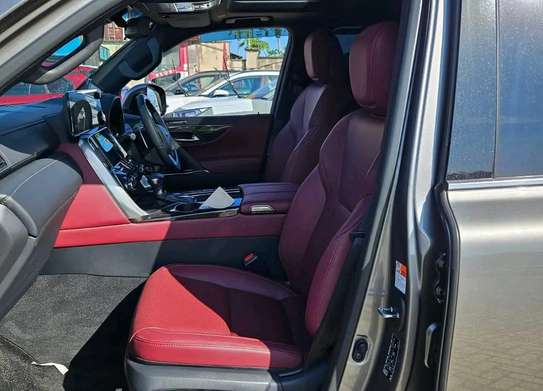 Lexus LX600 Petrol 2023 SPORT image 6
