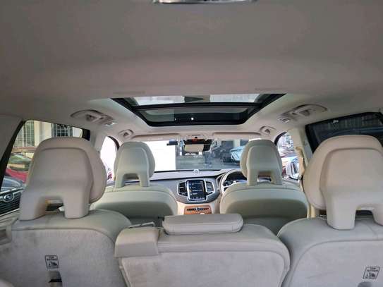 VOLVO XC90 T8 2019MODEL SUNROOF PETROL image 4