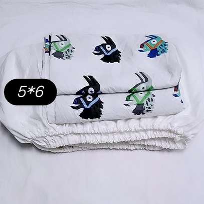 (White bedsheets)Quality,  mtumba bedsheets image 5