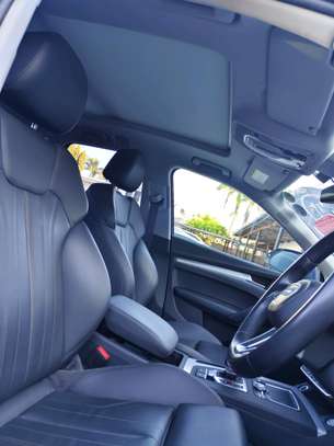 Audi Q5 Quattro blue 2017 image 14