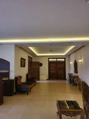 6 Bed Apartment with En Suite at Riverside Drive image 3