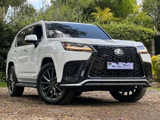 2023 Lexus LX500d image 1