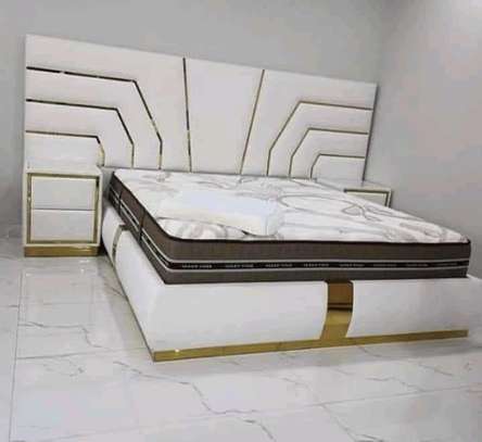 Modern 6*6 King sized bed ideas image 1