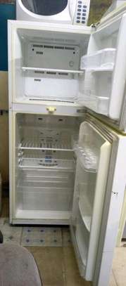 LG fridge image 3