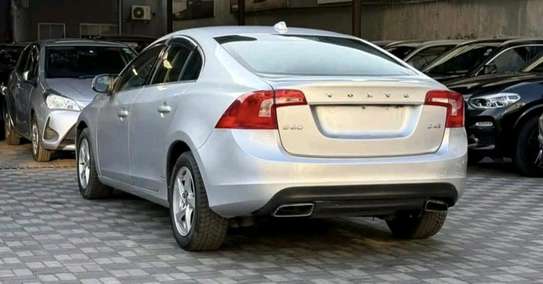Volvo S60 Petrol 2018 image 6
