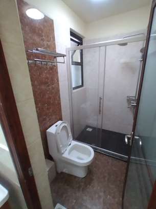 1 Bed Apartment with En Suite at Kilimani image 4
