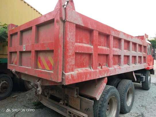 FAW tipper image 4