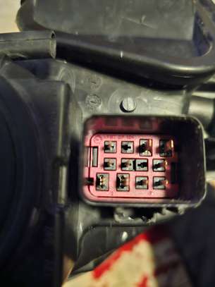 Volvo V40 T4 LHS Headlight (2012-2016) - Xenon with Ballast image 5