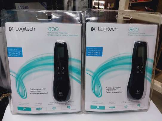 Logitech R800 Wireless Laser Presenter with LCD display image 3