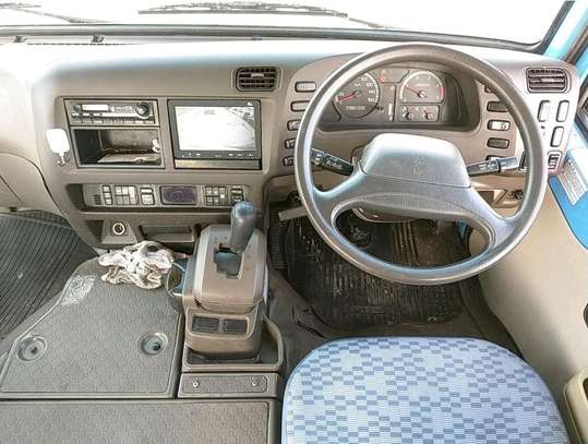 33 SEATER MITSUBISHI ROSA (MKOPO ACCEPTED) image 3