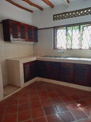4 Bed Townhouse with En Suite in Mtwapa image 6