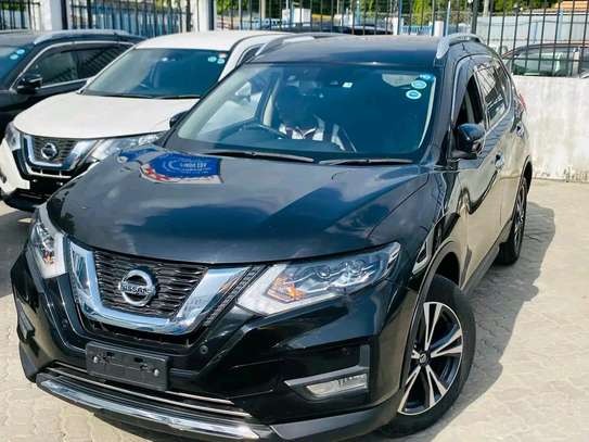 Nissan X-Trail Black sunroof 2018 4x4 image 1