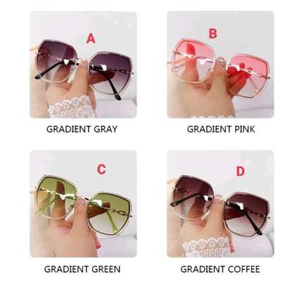 Classy Diamond Gradient Sunglasses image 1