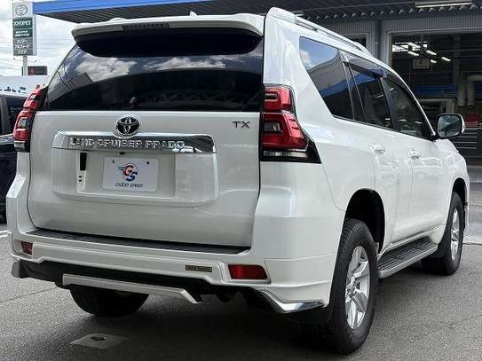 TOYOTA LAND CRUISER PRADO TX image 3