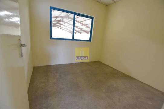 12500 ft² warehouse for rent in Mombasa Road image 7