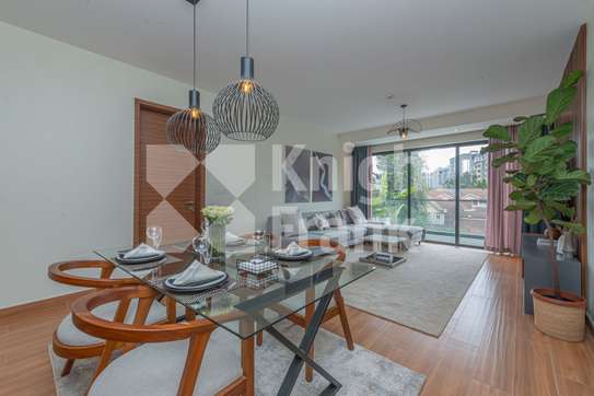 1 Bed Apartment with En Suite at Riverside Drive image 2