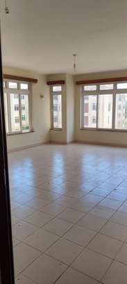 3 Bed Apartment with Aircon in Mtwapa image 2