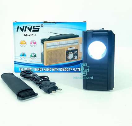NNS NS251U Rechargeable Radio with Torch image 2