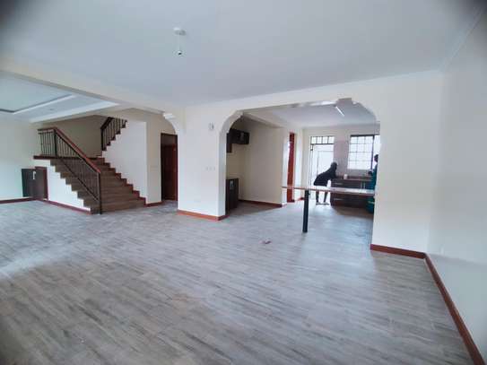 4 Bed House with En Suite in Thika Road image 13