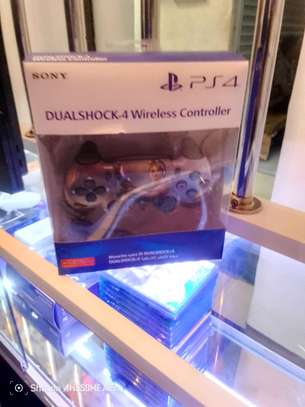 PS4 generic controllers image 3