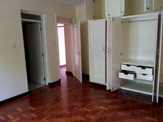 Lavington -Lovely three bedrooms Apt for rent. image 5