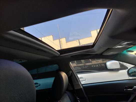 TOYOTA MARK X GS WITH SUNROOF. image 11