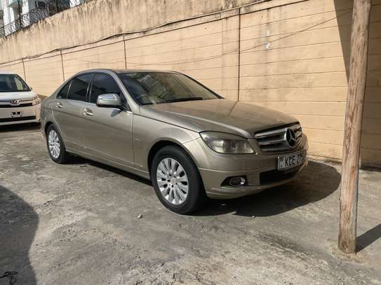 Mercedes benz c250 image 1