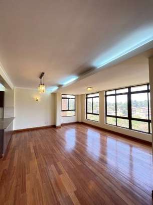 4 Bed Apartment with En Suite in Kileleshwa image 19