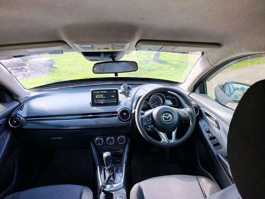 Mazda demio image 4