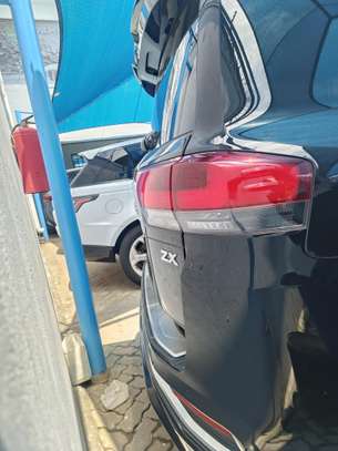 Toyota land Cruiser ZX petrol 2023 image 10