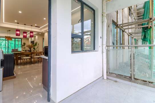 3 Bed Apartment with En Suite in Kilimani image 17