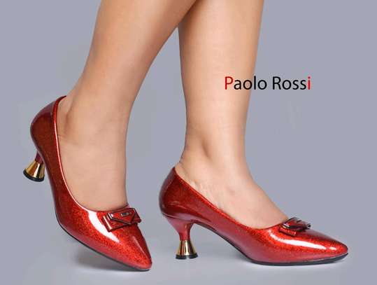 Trendy low heels cheap
