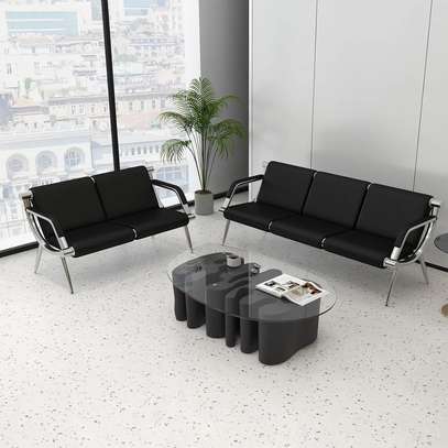 Office Chair: 5 Seater Executive Faux Black Office Seat image 1