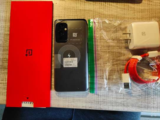 OnePlus 9 5G image 1