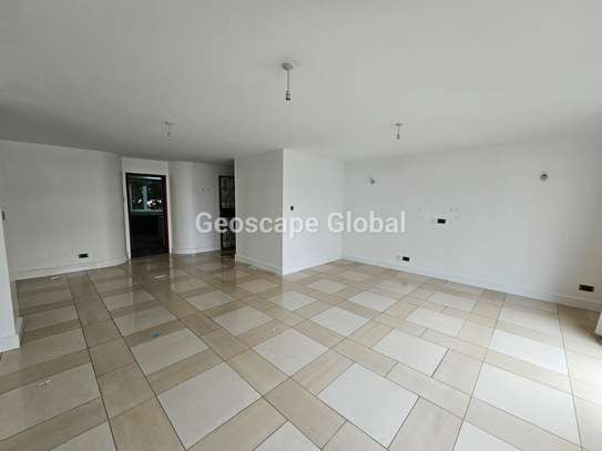 3 Bed Apartment with En Suite in Riverside image 13