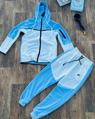 Nike tracksuits heavy material image 1