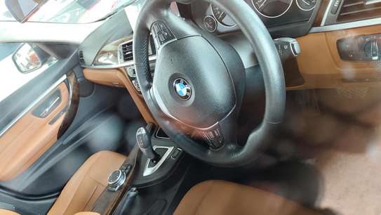 BMW 320d 2017 black image 5