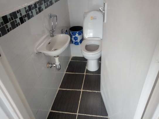 Furnished and serviced 2 bedrooms apartment. image 10
