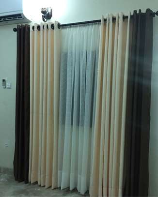 PRINTED CURTAINS  AND  SHEERS image 1