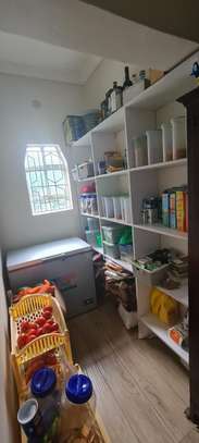 Classic 3 bedroom all ensuite +2 br guestwing for sale image 4