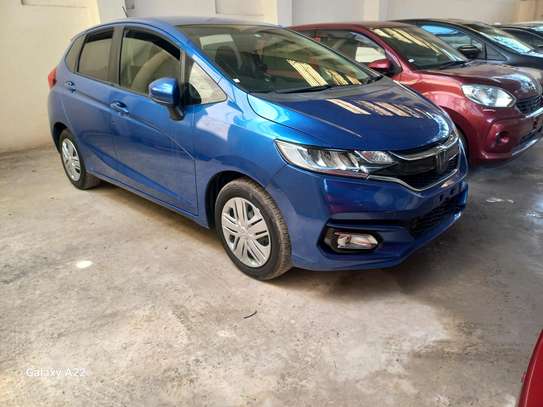 HONDA FIT HYBRID 1500CC. image 7