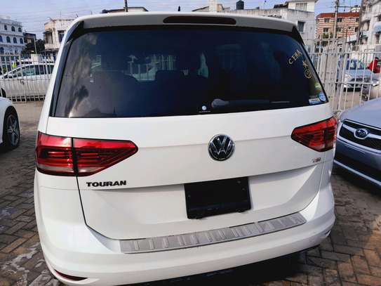 Volkswagen touran sunroof  2016 white image 13