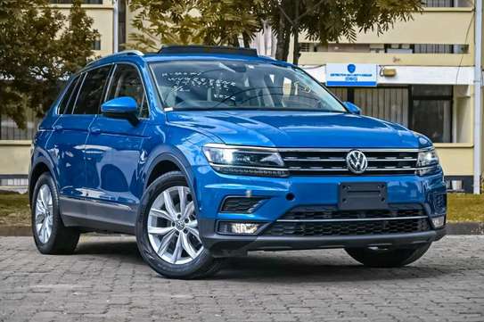 2018 Volkswagen Tiguan sunroof image 1