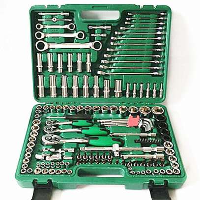 150PC 1/4 X 3/8 X 1/2' DR. Socket Set Wrench Set image 1