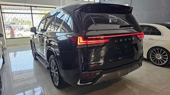Lexus LX600 black 2024 zero mileage image 13
