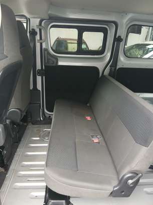 Nissan Nv200 silver 2018 image 8