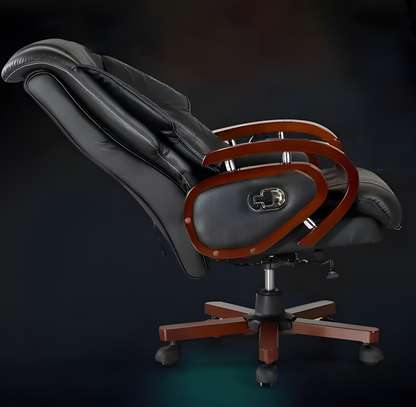 Office Chair: Black Director's Premium Reclining Chair image 4