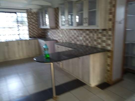 Stunning 4 BR House plus Sqs in Ongata Rongai image 7