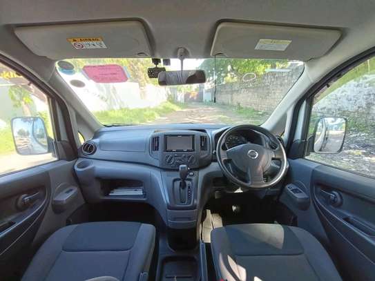 Nissan NV200 image 11